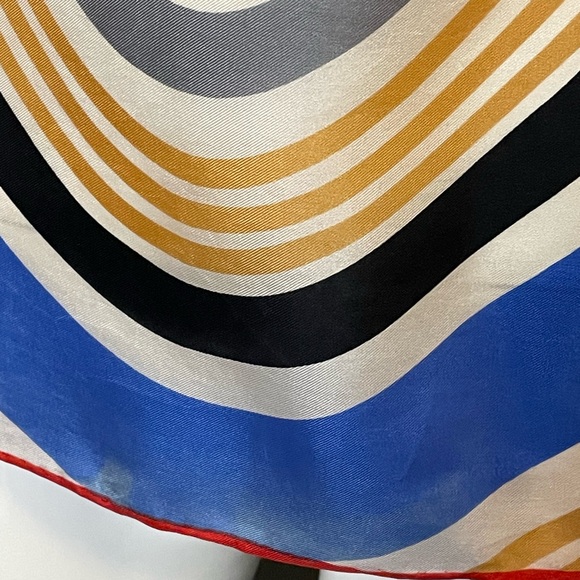 Large Vintage Schiaparelli Silk Scarf 27 In Sq Fair to Good Condition - Picture 9 of 10